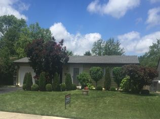 10238 Hilltop Dr, Orland Park, IL 60462