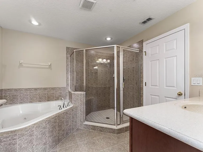 868 Stonechase Ln — Photo 32