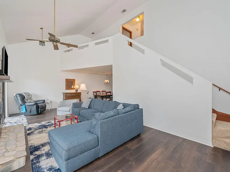 39 Hidden Cove Cir — Photo 10