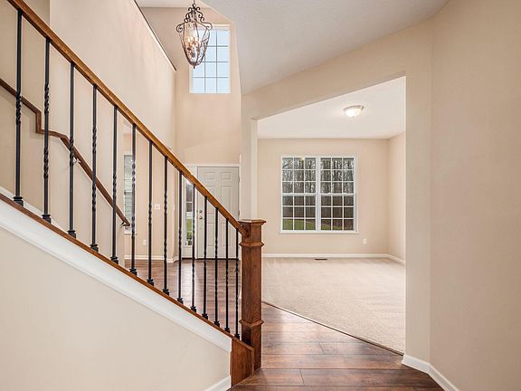 4th image of 115 Long Trail Ct