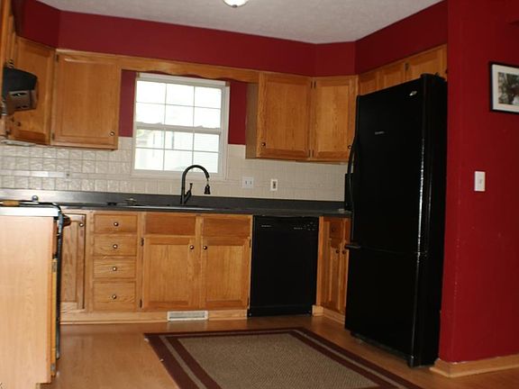 5th image of 4424 S Meadow Ln