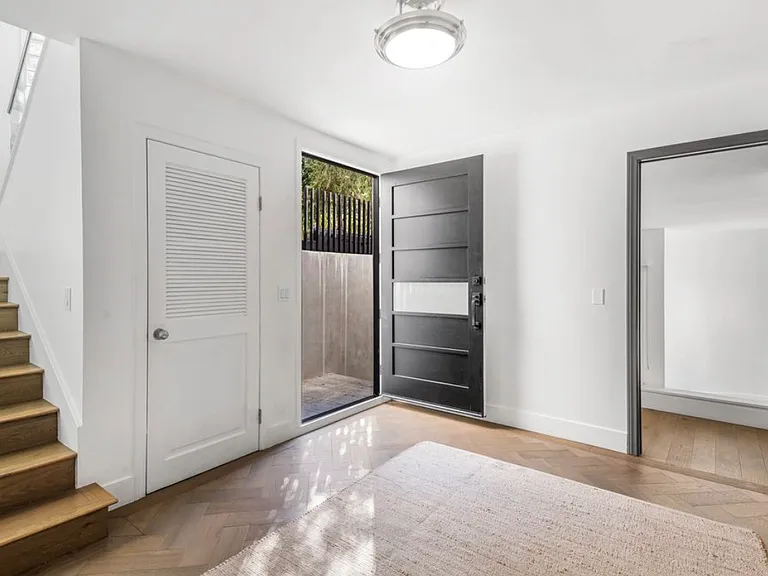 6467 Deep Dell Pl — Photo 3