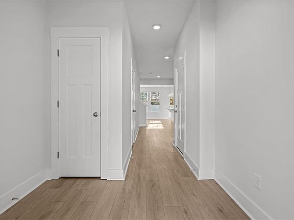 3rd image of 502 Harebell Way