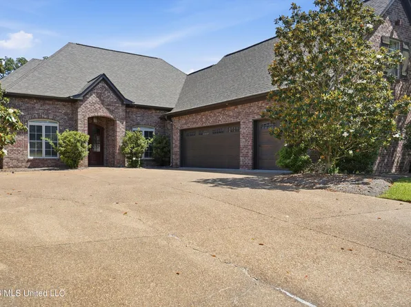 317 Gladeview Pl, Brandon, MS 39047