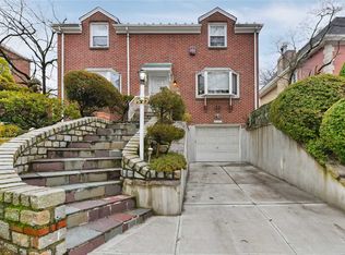8523 Midland Pkwy, Jamaica, NY