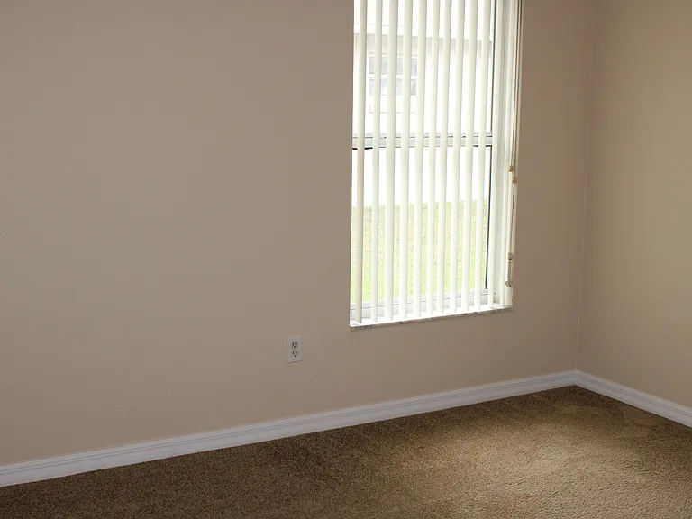165 Plain View Dr #B — Photo 10
