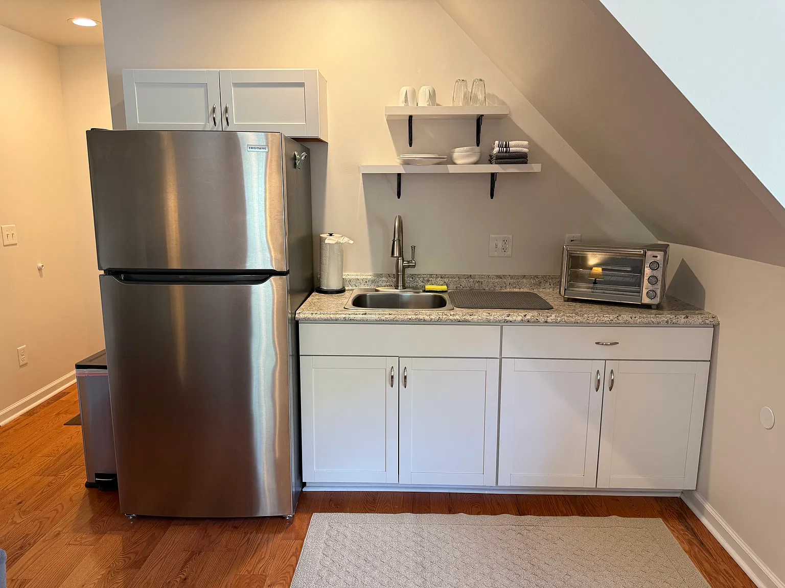 3121 Chancery Pl — Photo 2