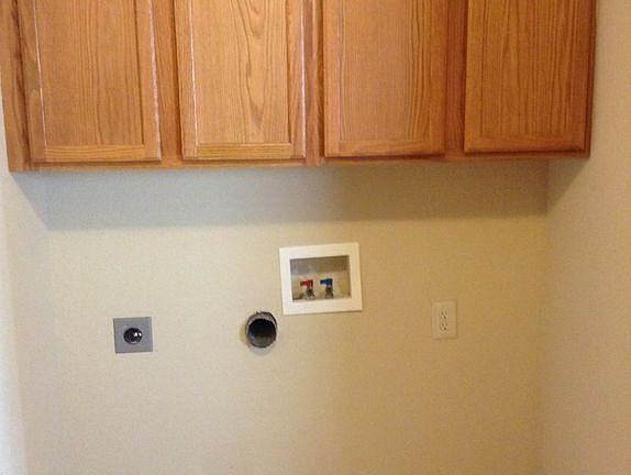2nd image of 1710 Clover Dr
