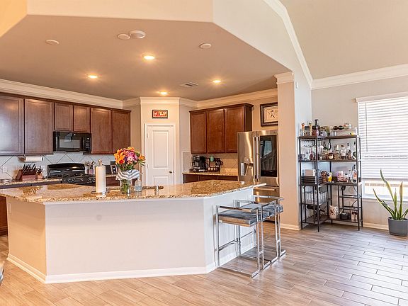 3rd image of 12901 Ocean Breeze Ln