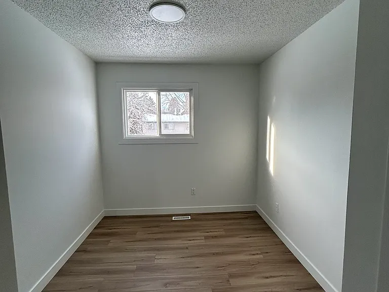 1 Hooke Rd NW — Photo 21