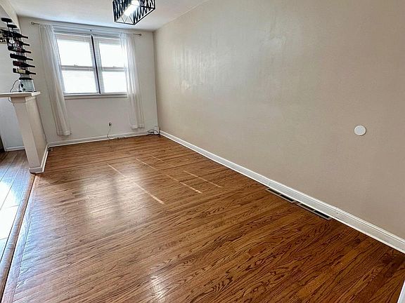 3rd image of 6303 Edmund St