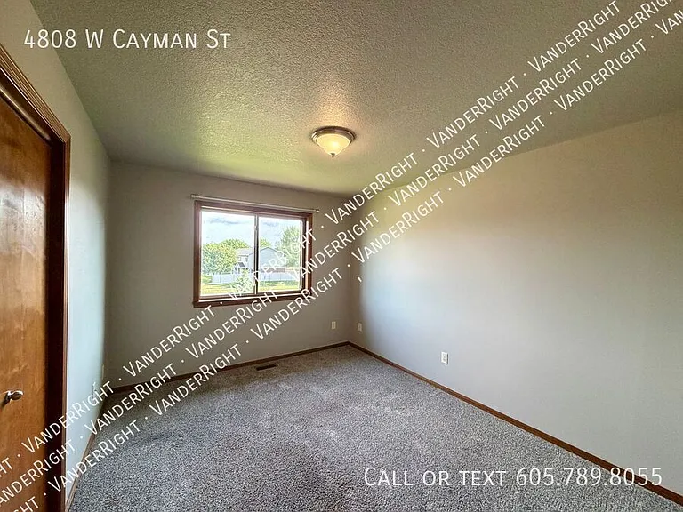 4808 W Cayman St — Photo 10
