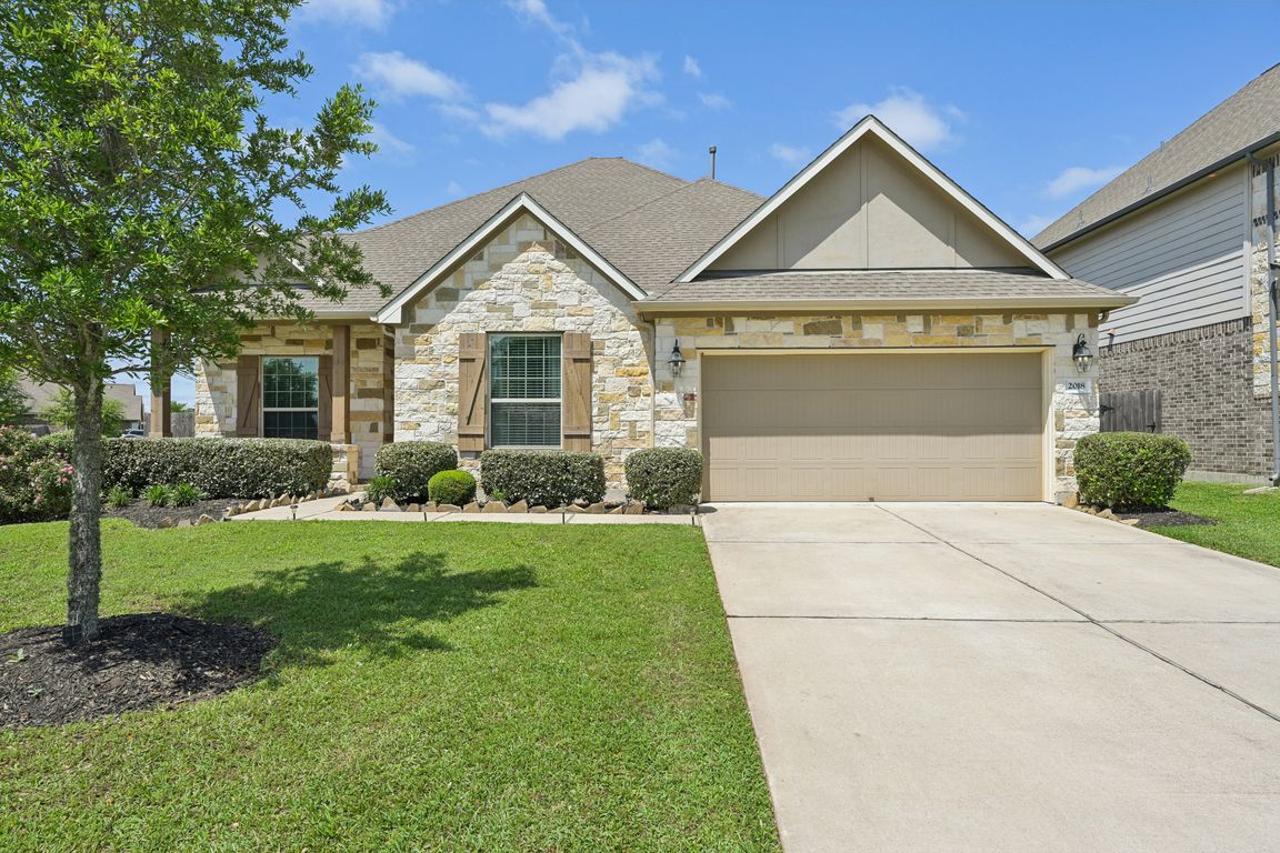 Oxley Manor Ln-07042025-001.jpg