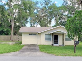 5806 SE Agnew Rd, Belleview, FL 34420