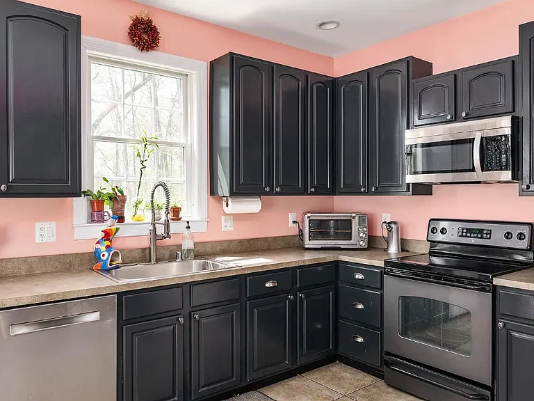 1097 Underwood Rd — Photo 16