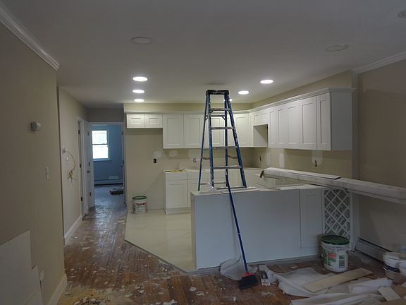 4th image of 3906 Tiemann Ave