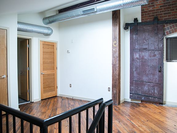 4th image of 203 Hull St APT 26W