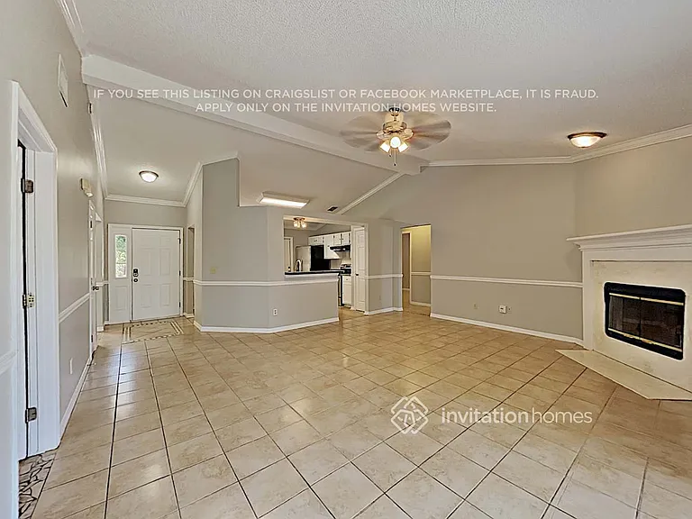 2463 Twin Springs Dr N — Photo 4