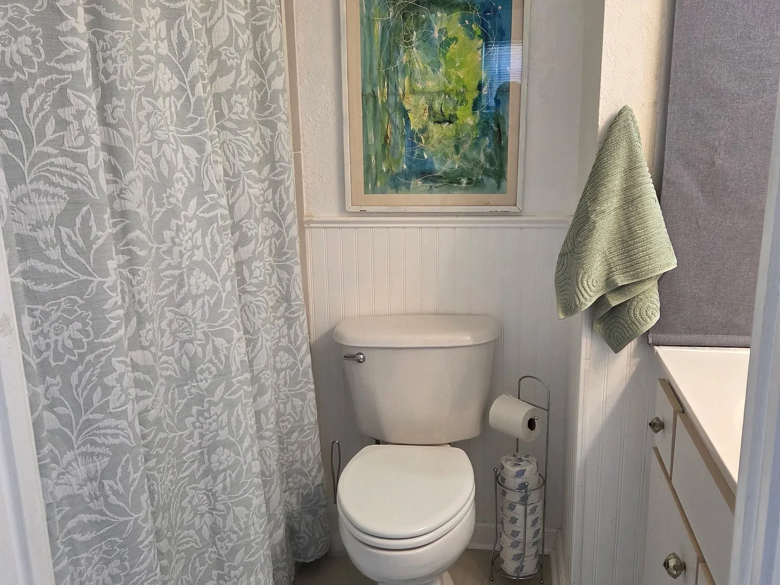 162 Daytona Ave — Photo 4