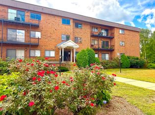 Woodcrest Condominiums Ii, Chelmsford, MA 01824