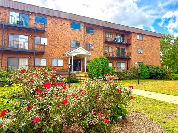 181 Littleton Rd Unit 212, Chelmsford, MA 01824