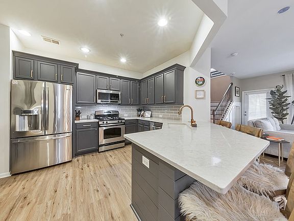 4th image of 2153 Caswell Cir #173