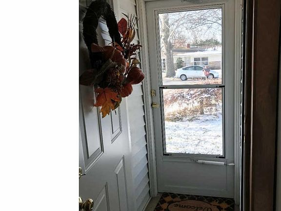 4th image of 54 Kollman Dr