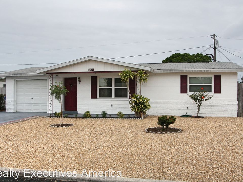 1st image of 3917 Beechwood Dr