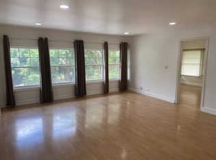 2865 Manoa Rd, Honolulu, HI 96822