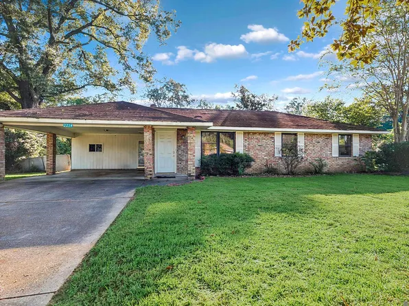 2234 Park Cir, Baton Rouge, LA 70819
