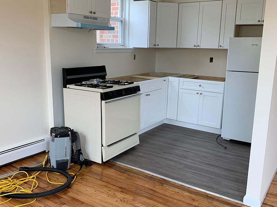 1st image of 63 Cowles Ave
