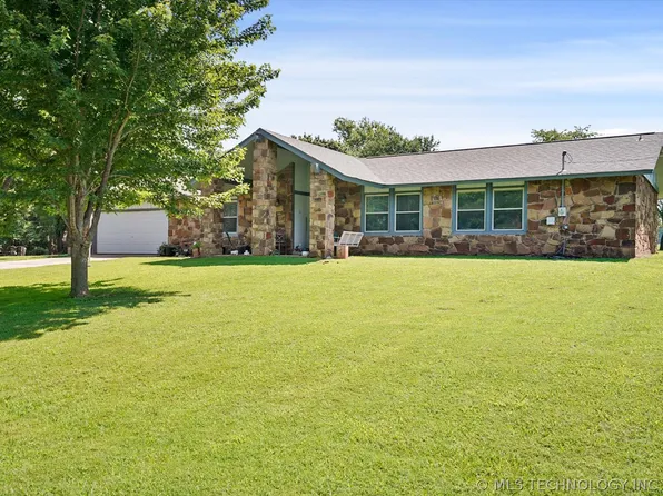 15831 S 294th East Ave, Coweta, OK 74429
