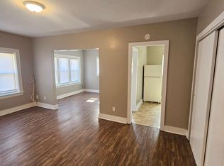 3273 N 17th St #1, Milwaukee, WI 53206