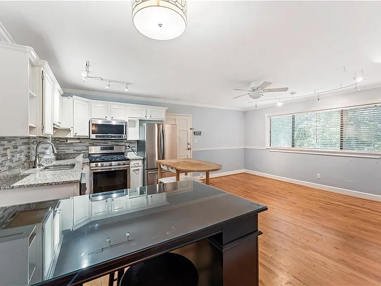 870 Glendale Ter NE #7 — Photo 10