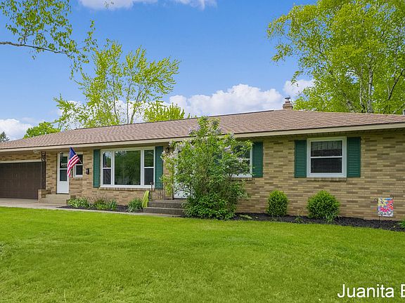 2nd image of 1745 Westwood Ct