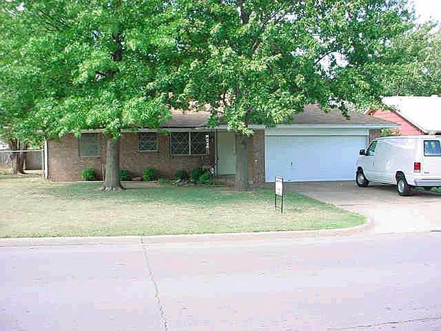 1st image of 9809 N Waverly Ave