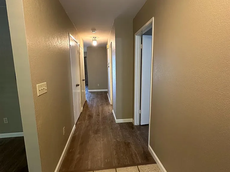 5072 N Forkner Ave — Photo 4