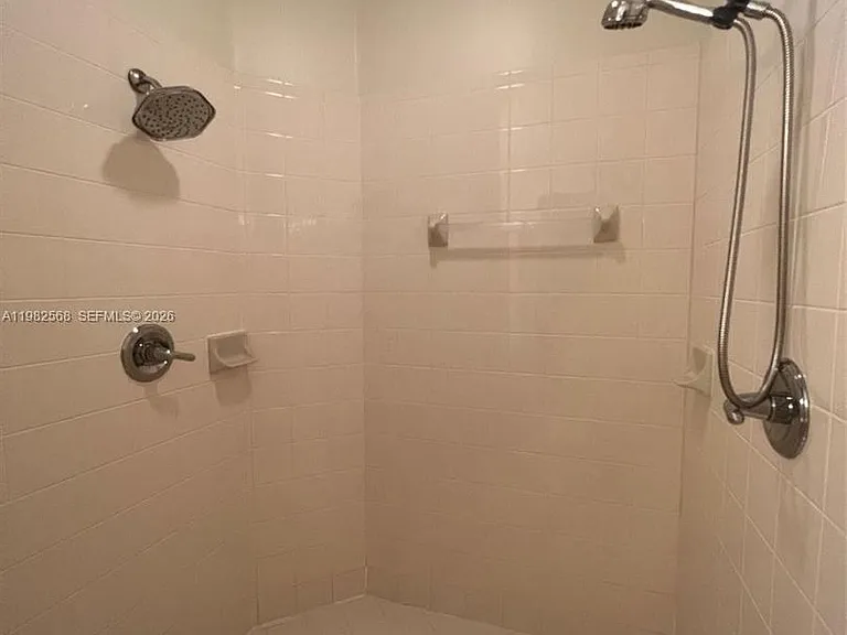 2816 Kinsington Cir #28-1 — Photo 24