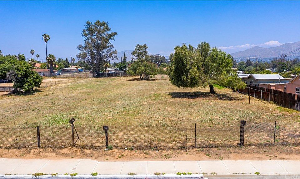 1st image of 0 Eucalyptus Ave