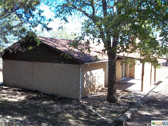 2nd image of 1305 Sherry Ln