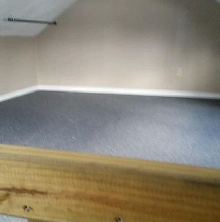 5th image of 468 Eastwood St
