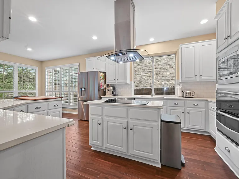 11222 Tracton Ln — Photo 16