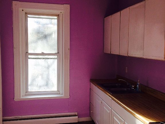 4th image of 59 Gill St #2