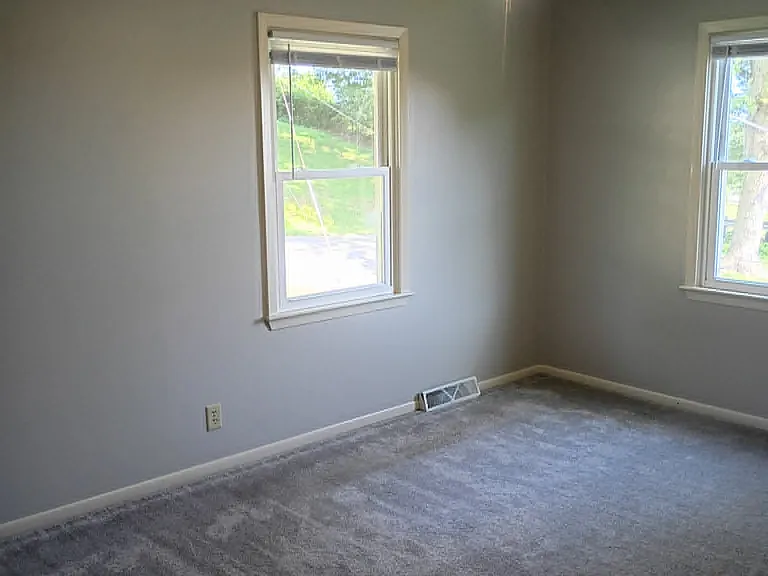 2710 NE Park St — Photo 9