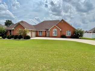 216 Melissa Dr, Muscle Shoals, AL 35661