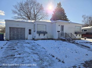 1708 Fremont Ave, Bay City, MI 48708