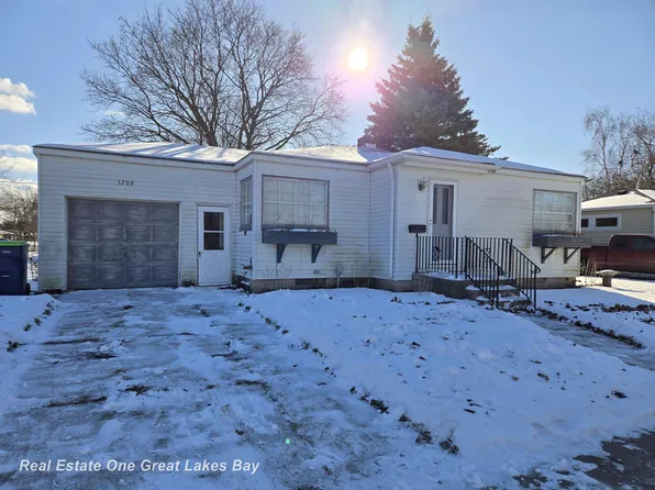 1708 Fremont Ave, Bay City, MI 48708