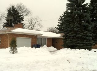 713 S Sumac Ave, Waukegan, IL 60085