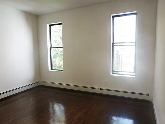 Rented by LDMI Realty Group LLC | media 19