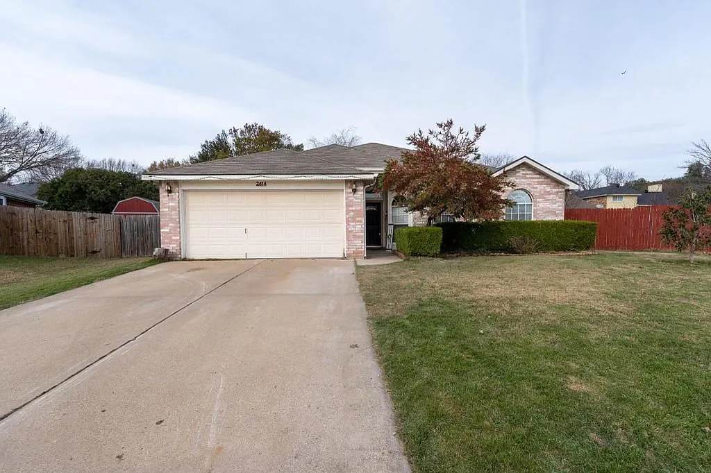3 bed, 1575 sqft, $2,400 — Photo 1